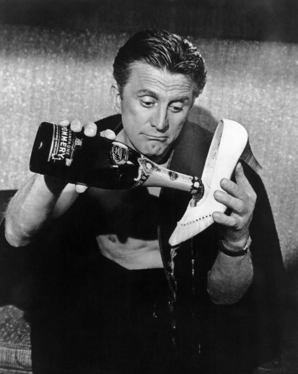 La vida de Kirk Douglas, en imágenes