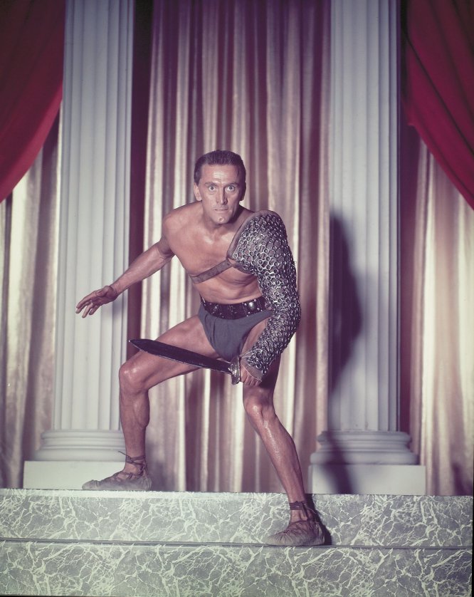 La vida de Kirk Douglas, en imágenes