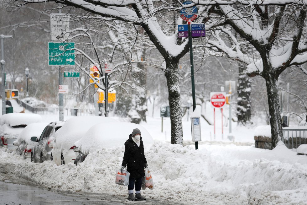 El pasado lunes, el Servicio Meteorológico Nacional emitió una alerta de tormenta desde Virginia hasta Maine y pronosticó nevadas de 18 a 24 pulgadas.