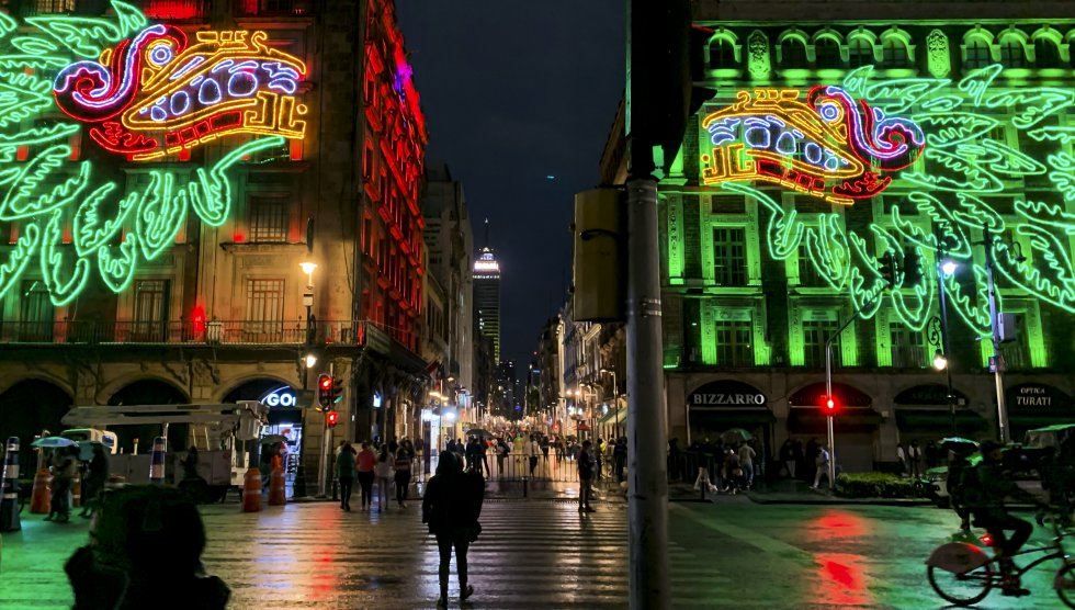 La iluminación permanecerá hasta el mes de septiembre.