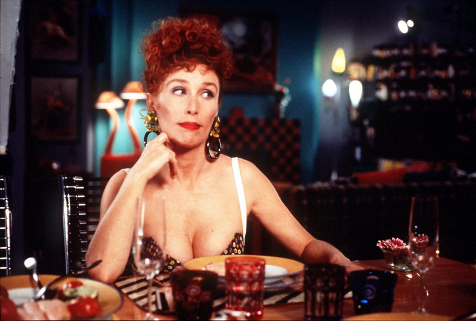 La actriz Verónica Forqué, en un fotograma de la película 'Kika' en 1993.