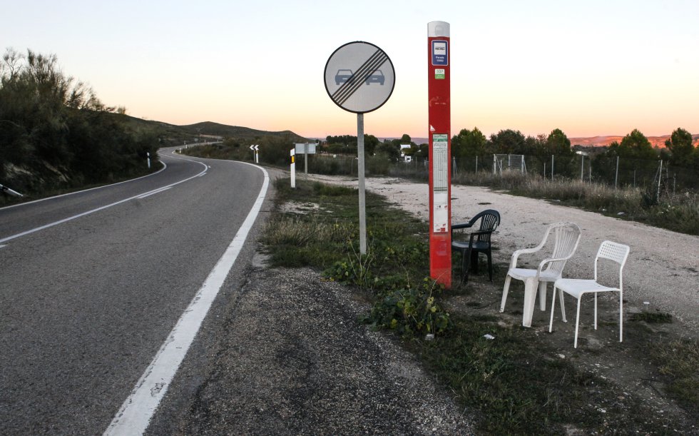 Fotos: Sillas recicladas en las paradas de bus | Madrid | EL PAÍS