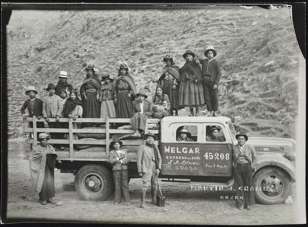 Viajando a Coasa en camión, ca. 1925. 