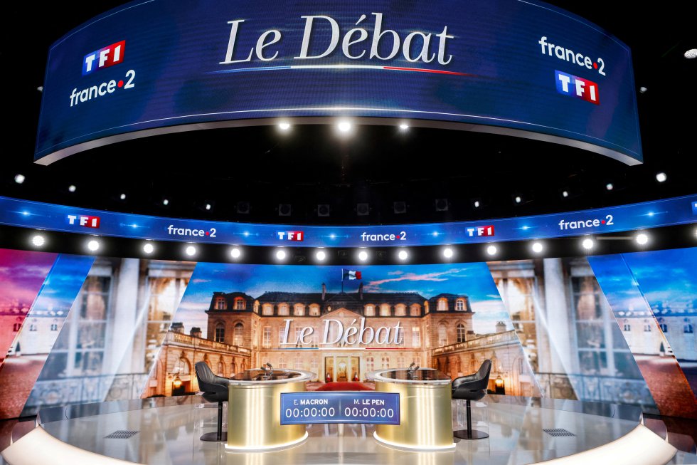 Frente a los ataques de Le Pen vinculados a la cuestión del poder adquisitivo, el presidente ha esgrimido la positiva evolución de la tasa de paro durante su mandato. En el último trimestre de 2021 se situó en un 7,4%, el nivel más bajo desde 2008 según el instituto de estadística nacional. El presidente sostiene que la creación de empleo es el mejor instrumento para luchar contra los problemas de poder adquisitivo. Macron también ha reivindicado la eficacia del escudo contra la subida de las tarifas en el sector energético. Aun así, el candidato ha reconocido que hay un problema e indicado que comprende el enfado ciudadano vinculado a esa cuestión.