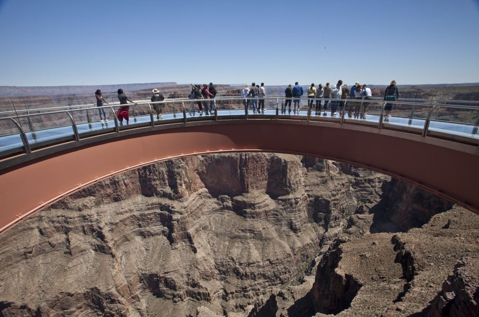 El Grand Canyon Skywalk (www.grandcanyonskywalk.com), en Arizona (EEUU), se...