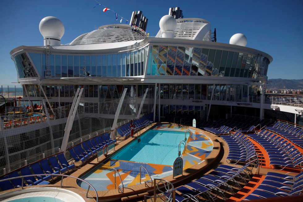 Una de las partes de la cubierta del barco, en el que hay un total de 19 piscinas.