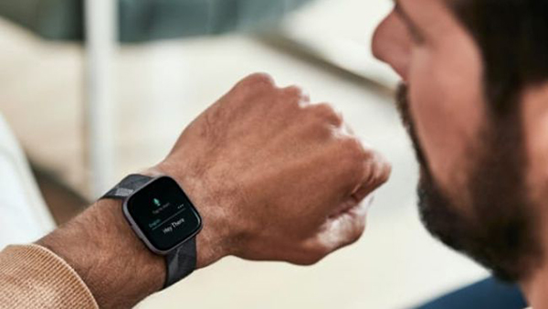 ¿Qué funciones tiene el Fitbit Versa 2?