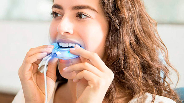 Consigue unos dientes blancos con el tratamiento mejor valorado en Amazon