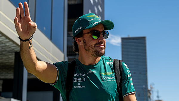 Apoya a Fernando Alonso en la Fórmula 1 con la camiseta oficial del equipo Aston Martin