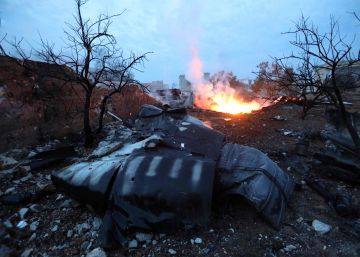 Un grupo rebelde derriba un avión militar ruso en el noroeste de Siria y mata al piloto