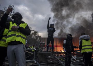 Claves para entender por qué la protesta de los ‘chalecos amarillos’ daña a Macron