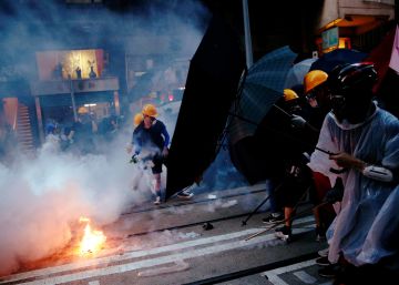 La violencia marca un nuevo domingo de protestas en Hong Kong