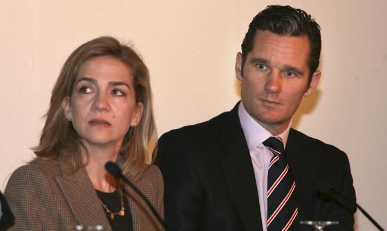 El duque de Palma, Iñaki Urdangarin, y su esposa, la infanta Cristina de Borbón, en 2007. / ALBERT OLIVÉ