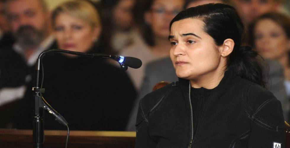 La asesina confesa de Isabel Carrasco, entre lágrimas: “Que den a mi hija  la libertad” | España | EL PAÍS