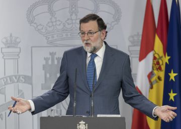 Rajoy intenta frenar la división en el PP y sostiene por ahora a Cifuentes