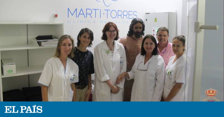 La foto con Jesucristo que ha desatado la polémica en Málaga