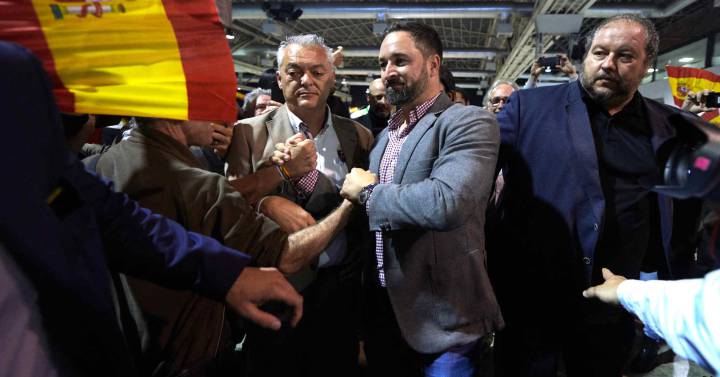 Vox inicia campaña en Cataluña a lomos del desafío secesionista