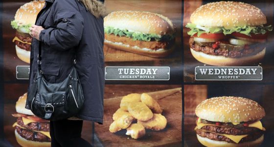 Porque se da la mala alimentacion en los adolescentes