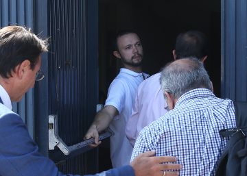 La Guardia Civil detiene al dueño de Magrudis, a sus dos hijos y a otras dos personas por el brote de listeriosis