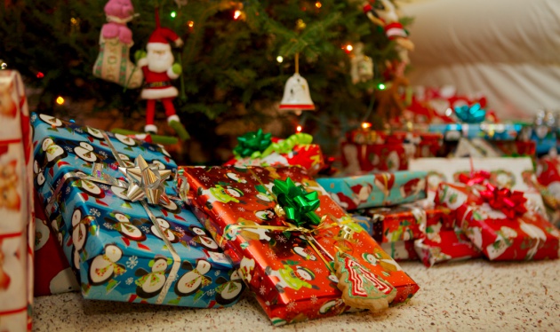 profundizar jefe Sofocante Qué hacer si Papá Noel o los Reyes no pueden pasar por tu casa cargados de  regalos | Verne EL PAÍS